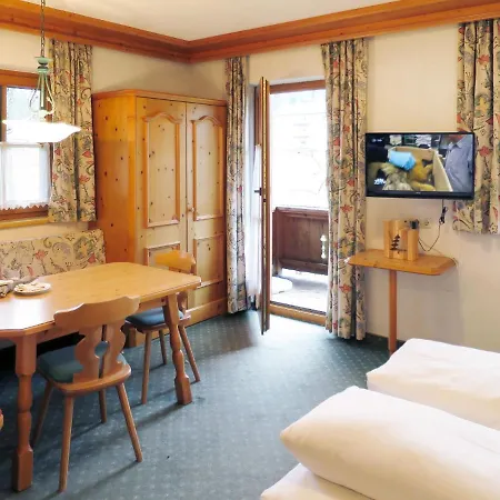 Gredler-1 By Interhome Apartamento